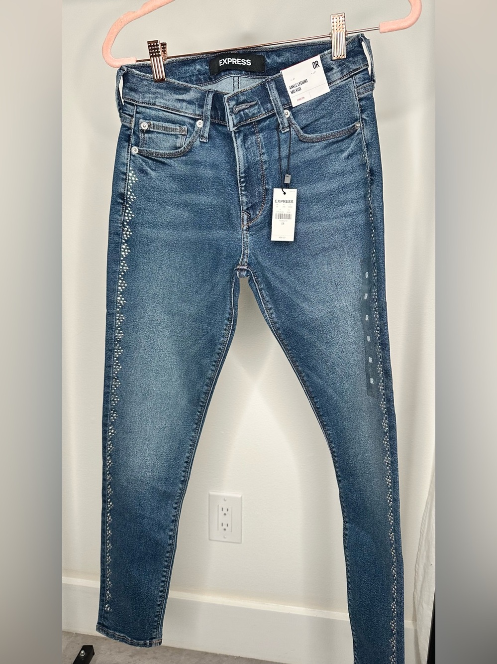 Express NWT Mid Rise Rhinestone Ankle Legging Jeans Size 0R